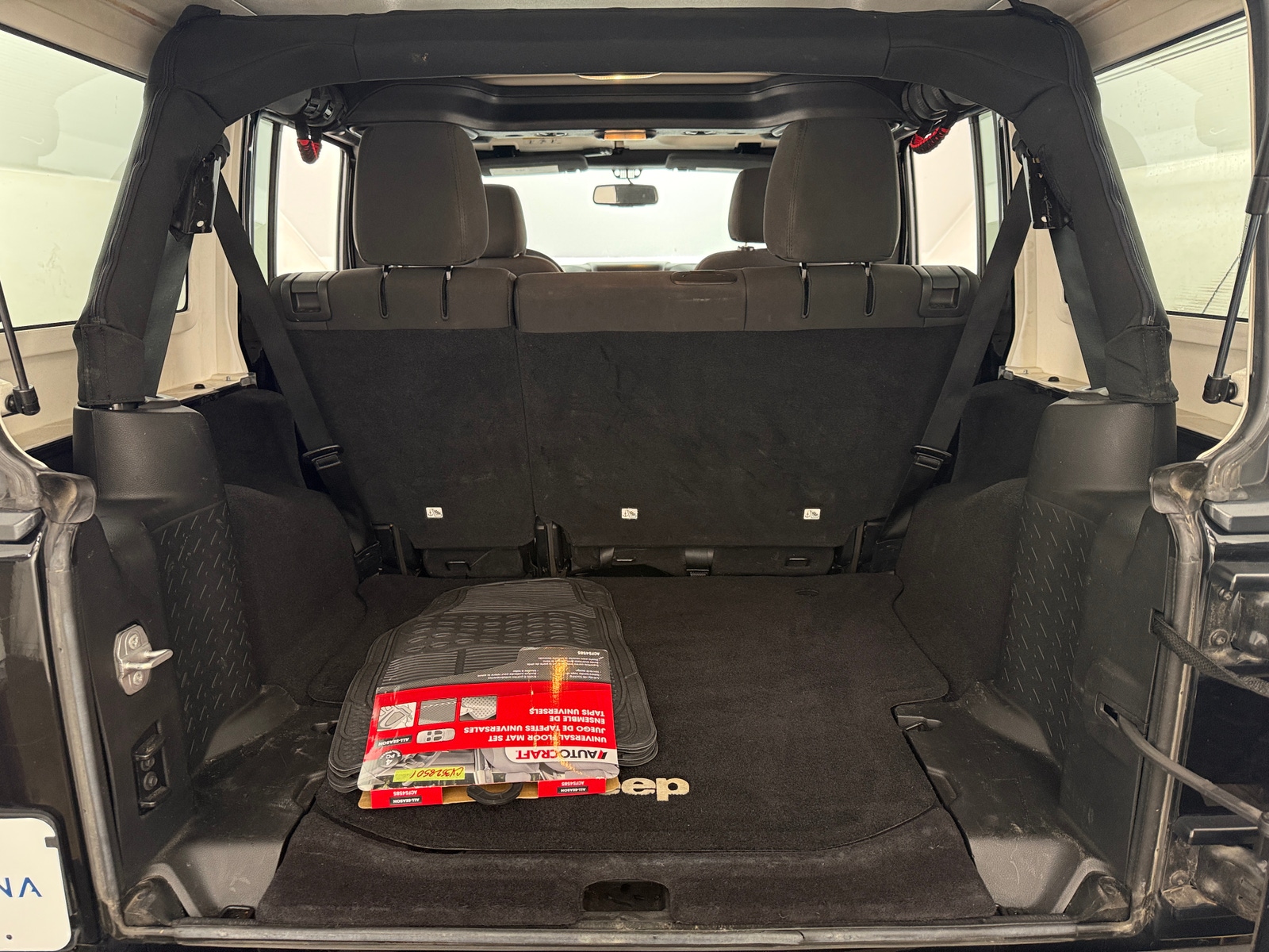 Thumbnail: 2016 Jeep Wrangler - 7