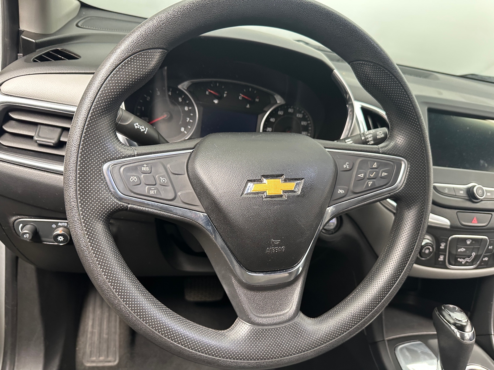 Thumbnail: 2019 Chevrolet Equinox - 5