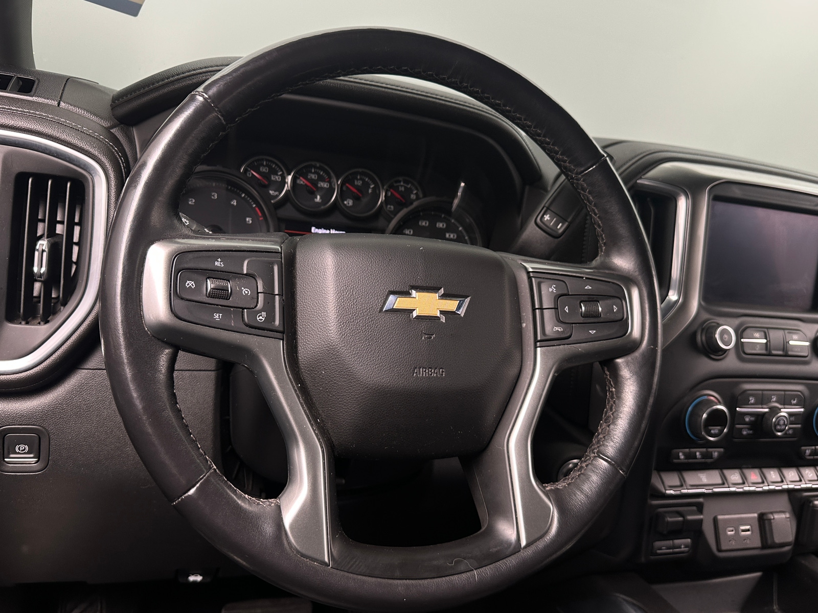 Thumbnail: 2022 Chevrolet Silverado 2500 - 4