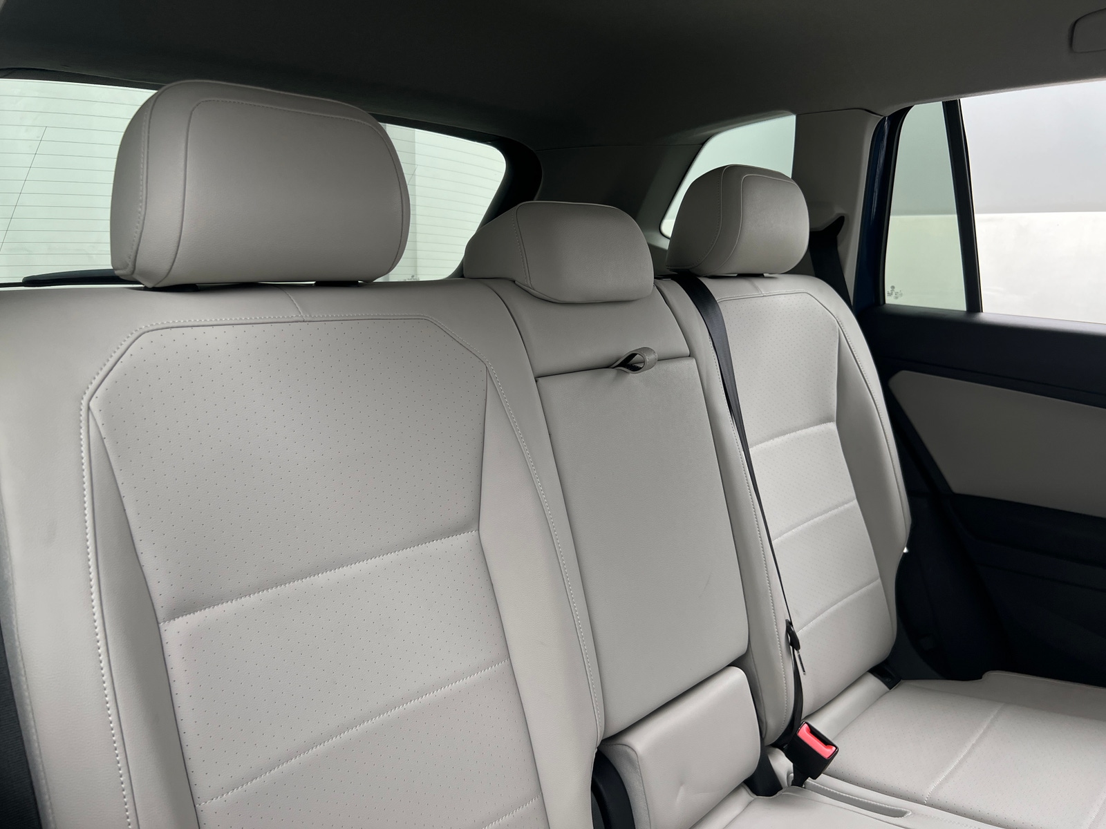 Thumbnail: 2018 Volkswagen Tiguan - 5