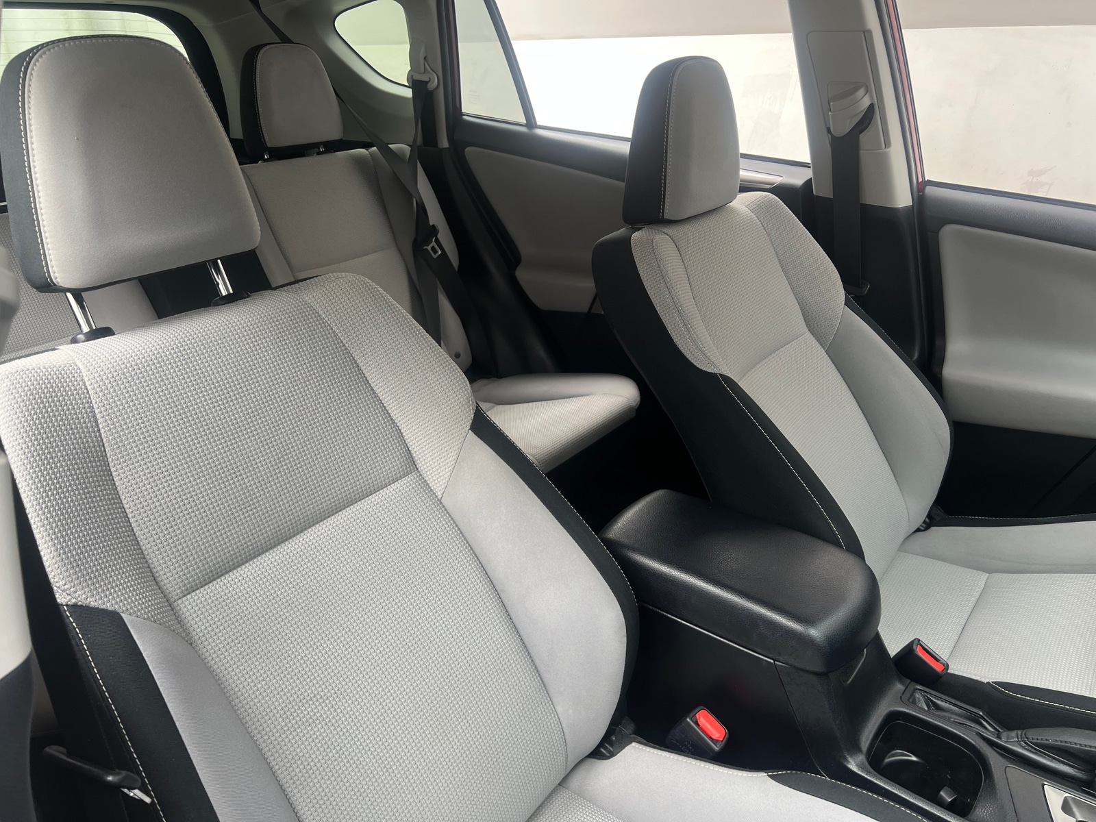 Thumbnail: 2018 Toyota RAV4 - 2