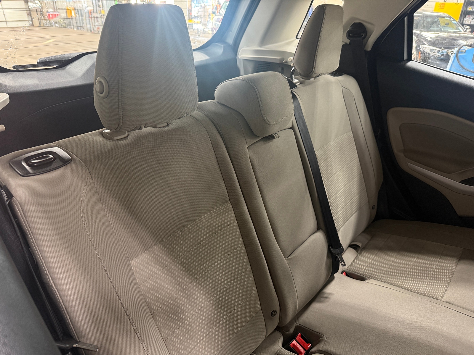 Thumbnail: 2022 Ford EcoSport - 6