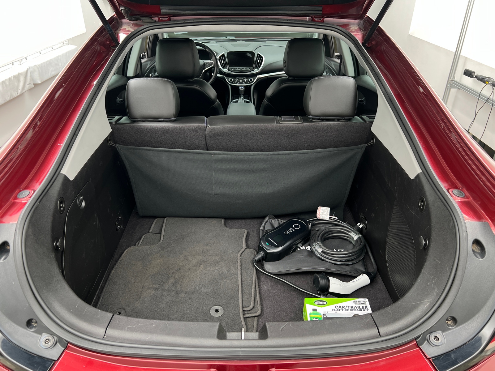 Thumbnail: 2017 Chevrolet Volt - 6