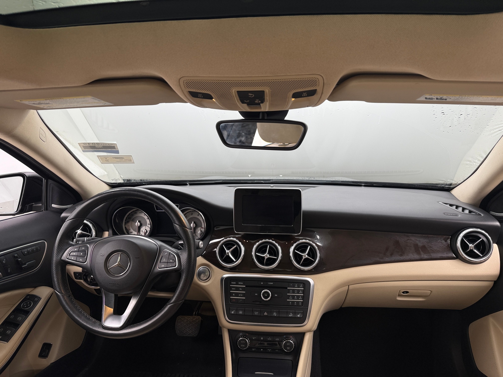 Thumbnail: 2017 Mercedes-Benz GLA - 3