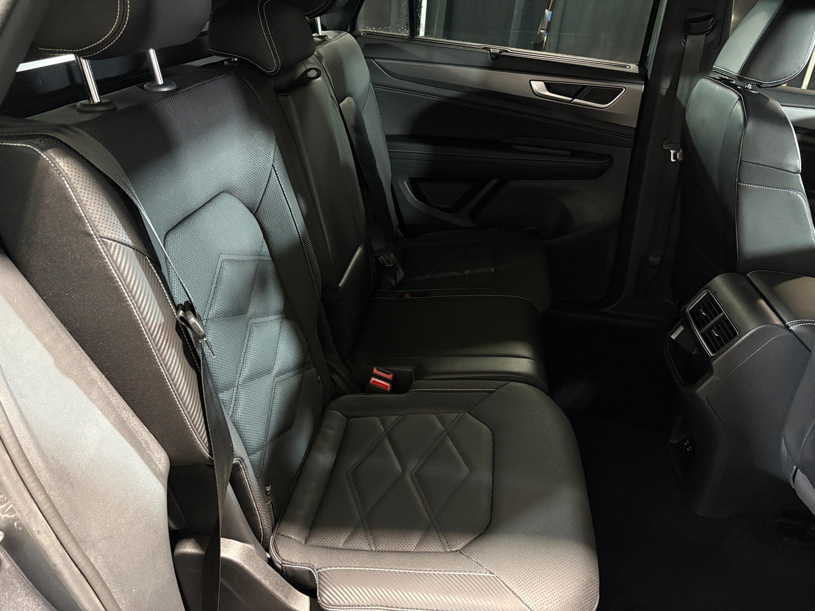 Thumbnail: 2024 Volkswagen Atlas - 5