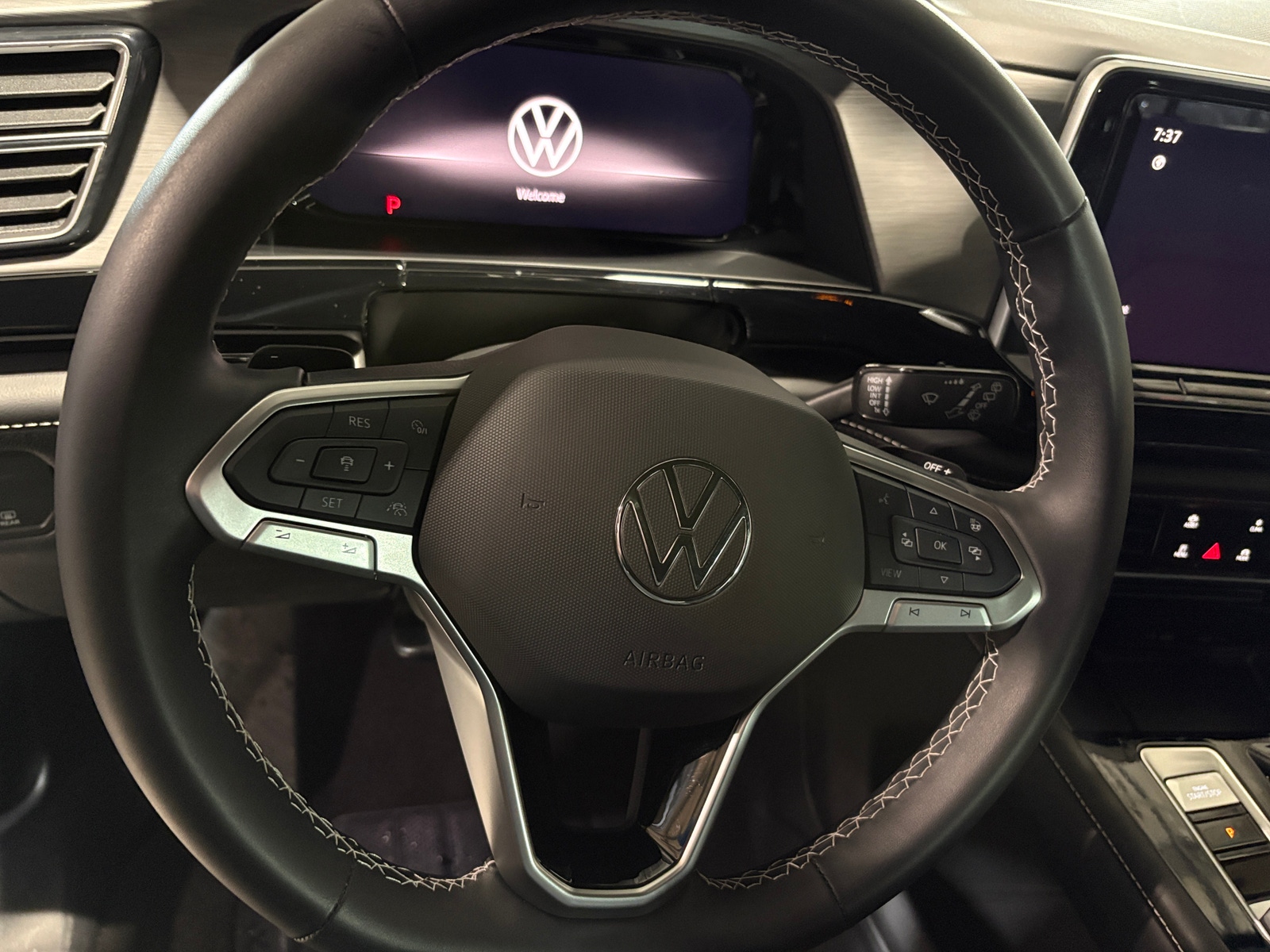 Thumbnail: 2024 Volkswagen Atlas - 4