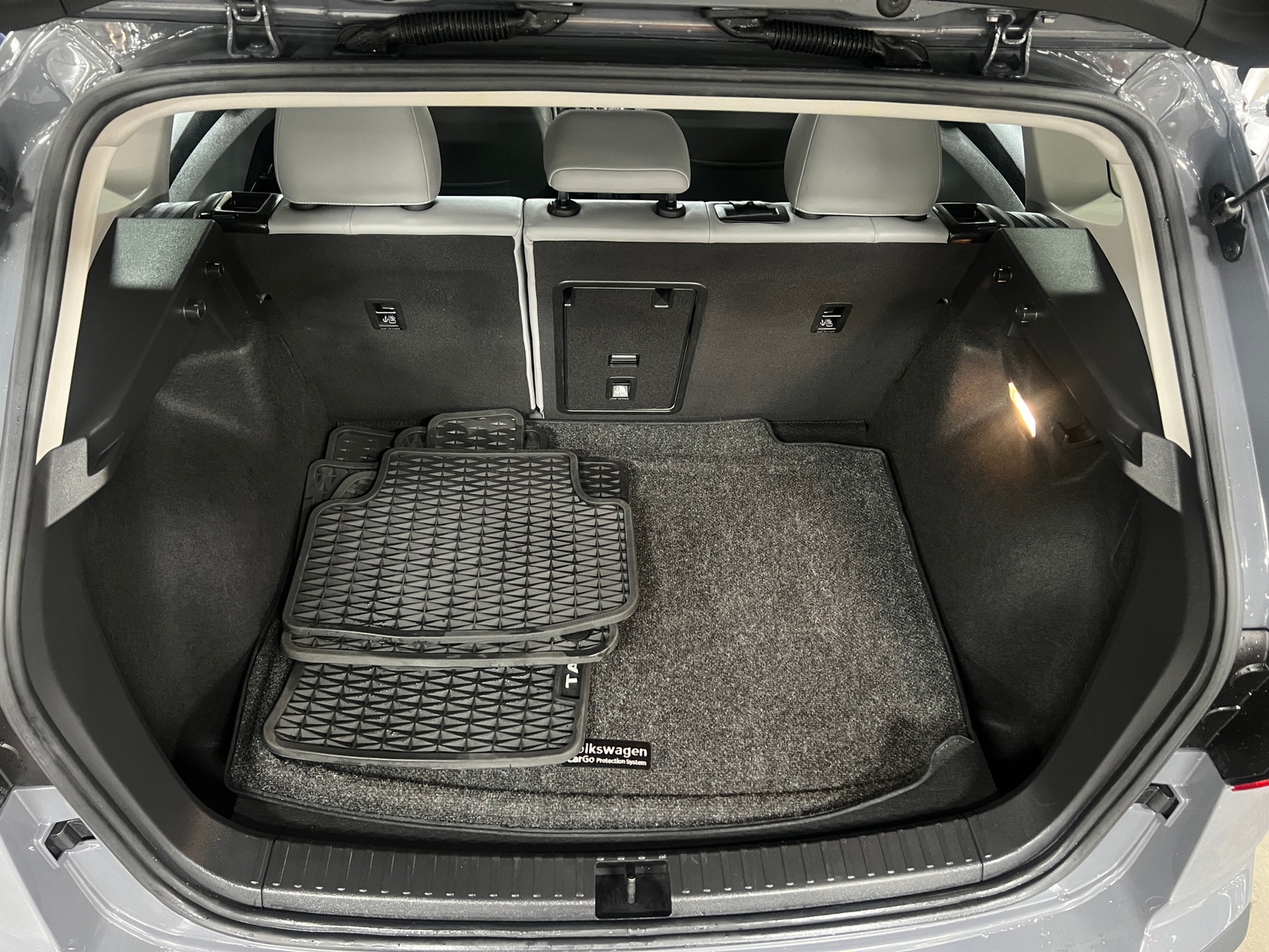 Thumbnail: 2022 Volkswagen Taos - 7