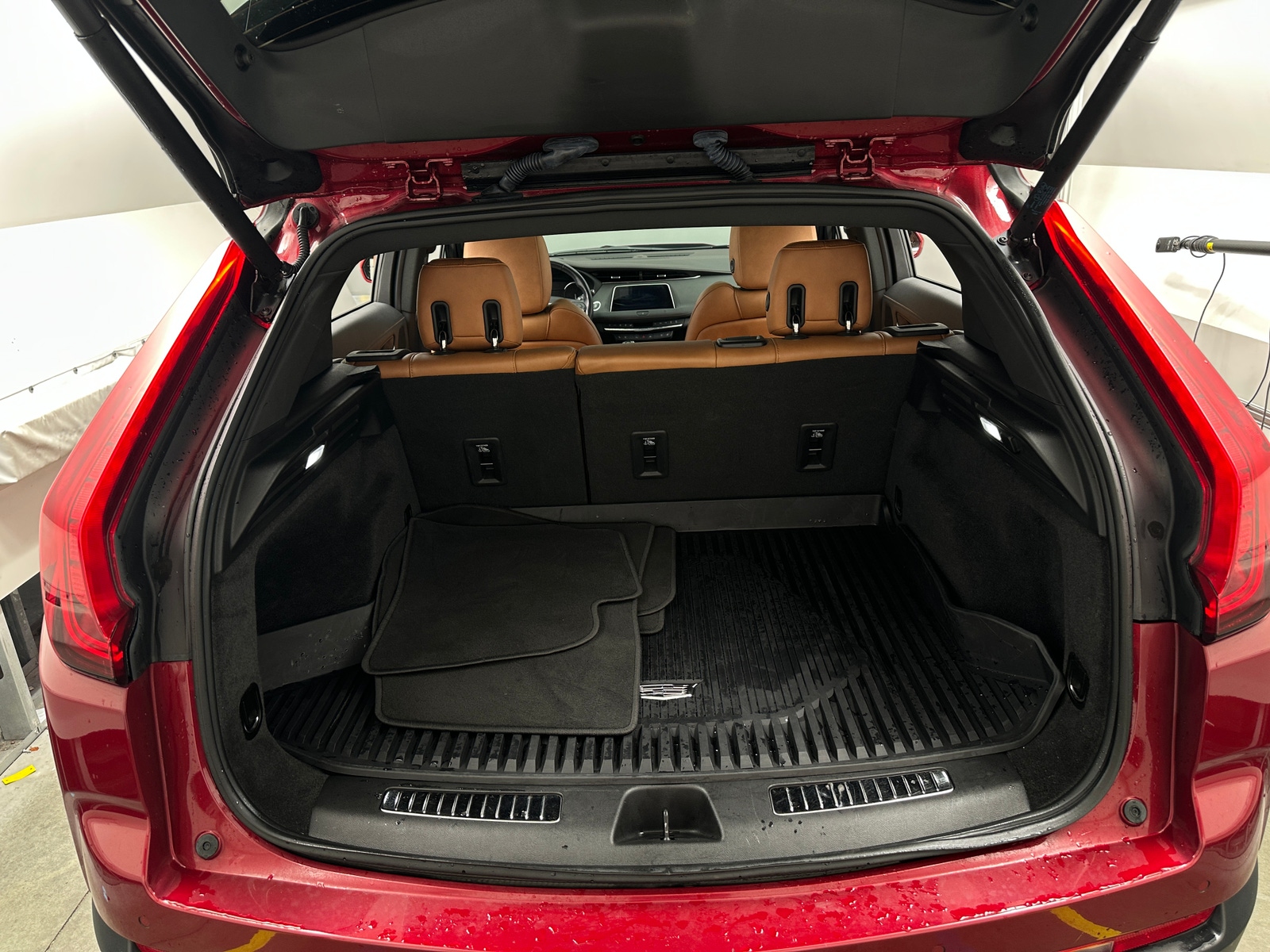 Thumbnail: 2020 Cadillac XT4 - 6