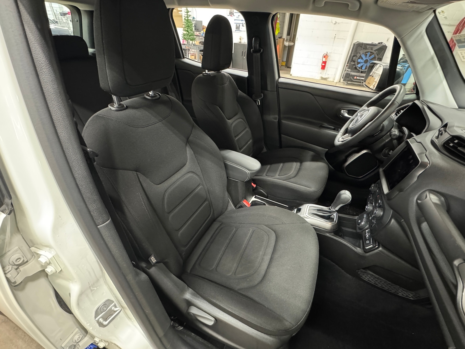 Thumbnail: 2022 Jeep Renegade - 2