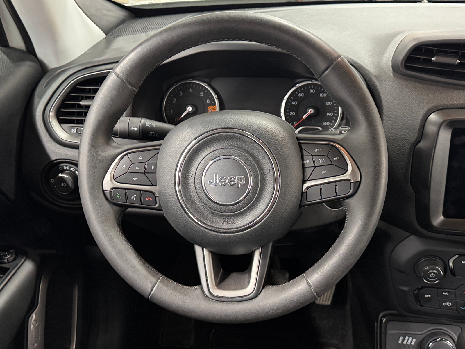 Thumbnail: 2022 Jeep Renegade - 5