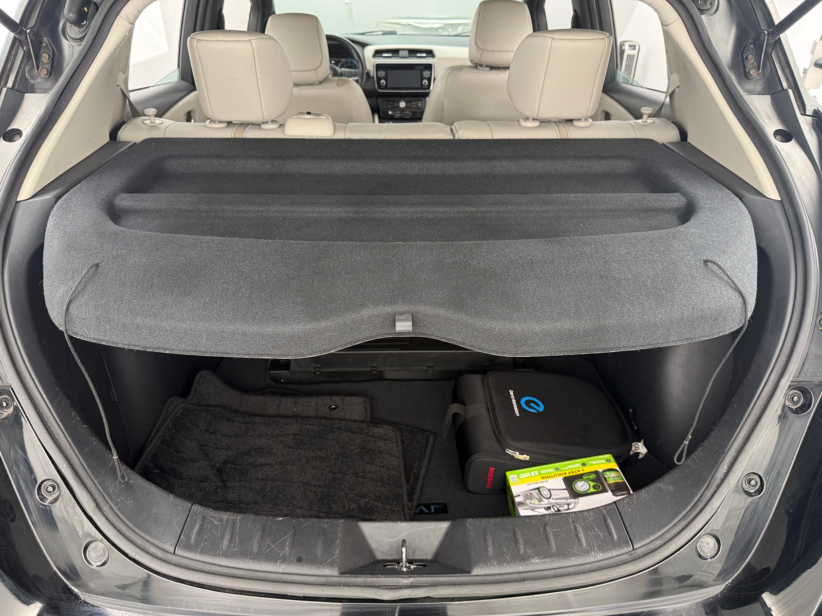 Thumbnail: 2018 Nissan Leaf - 6