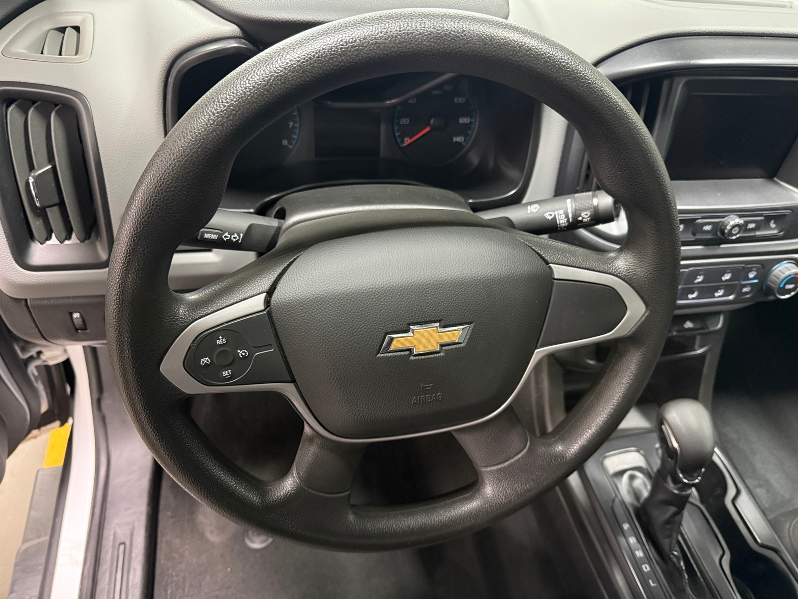 Thumbnail: 2022 Chevrolet Colorado - 5