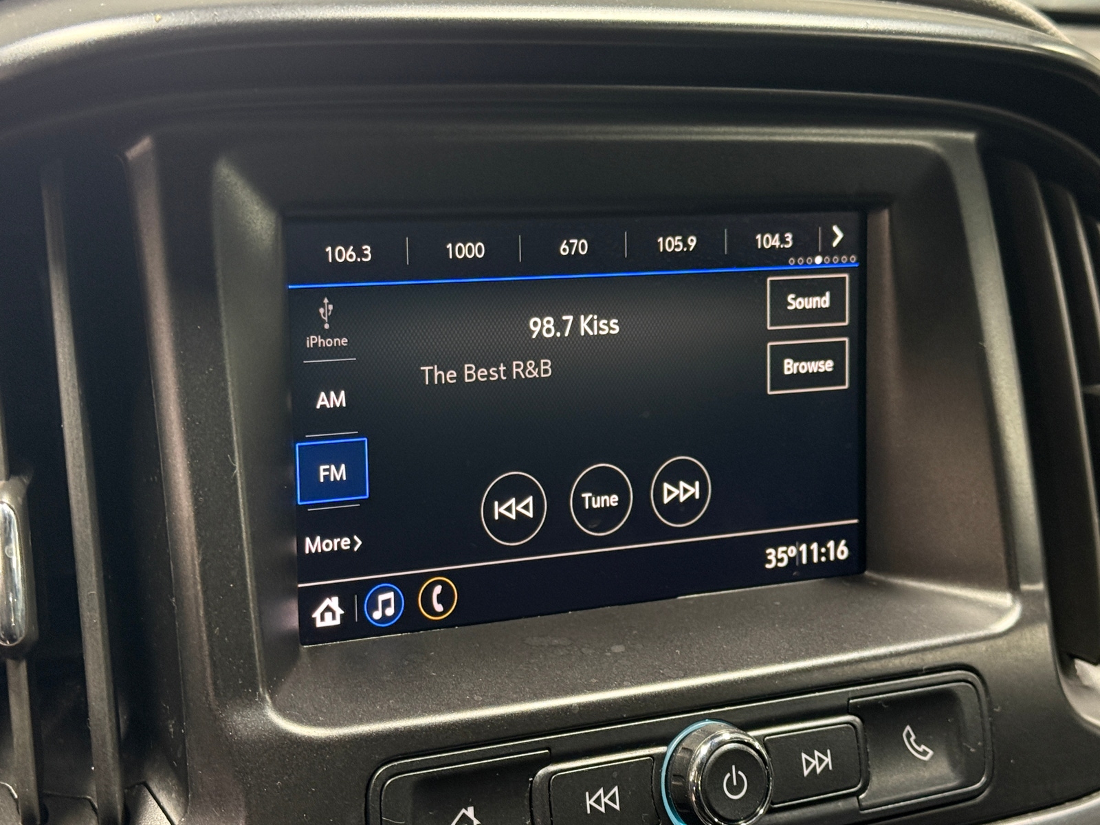 Thumbnail: 2022 Chevrolet Colorado - 4