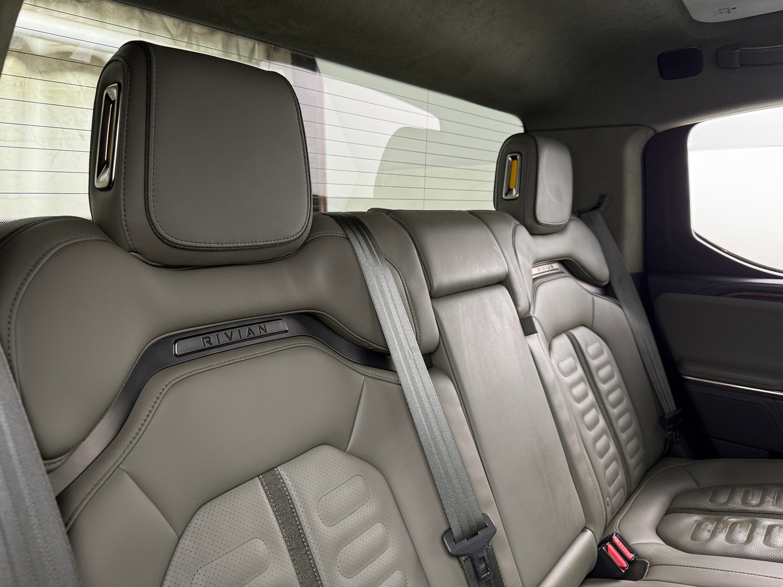 Thumbnail: 2022 Rivian R1T - 5