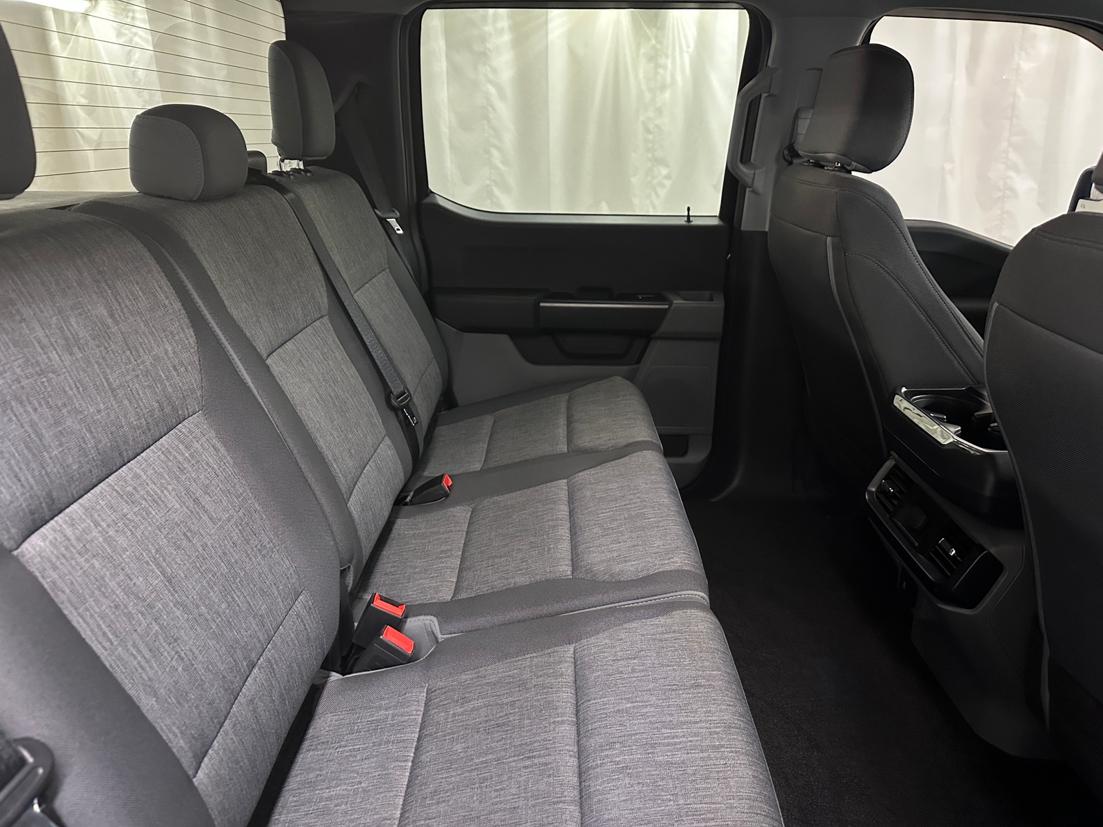 Thumbnail: 2022 Ford Econoline - 6