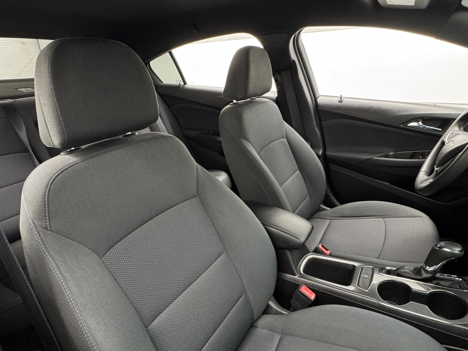 Thumbnail: 2018 Chevrolet Cruze - 2