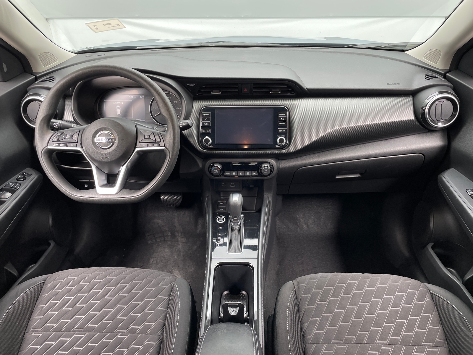 Thumbnail: 2021 Nissan Kicks - 3