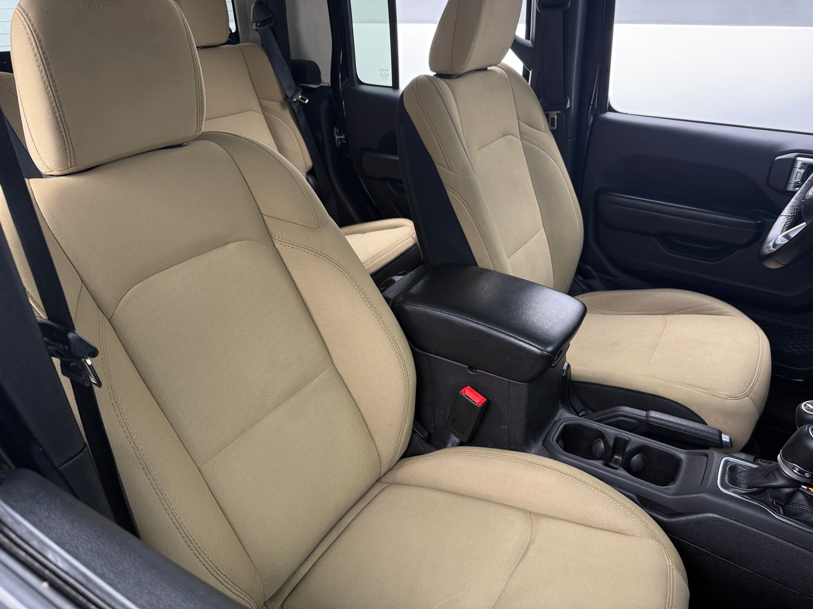 Thumbnail: 2020 Jeep Gladiator - 2