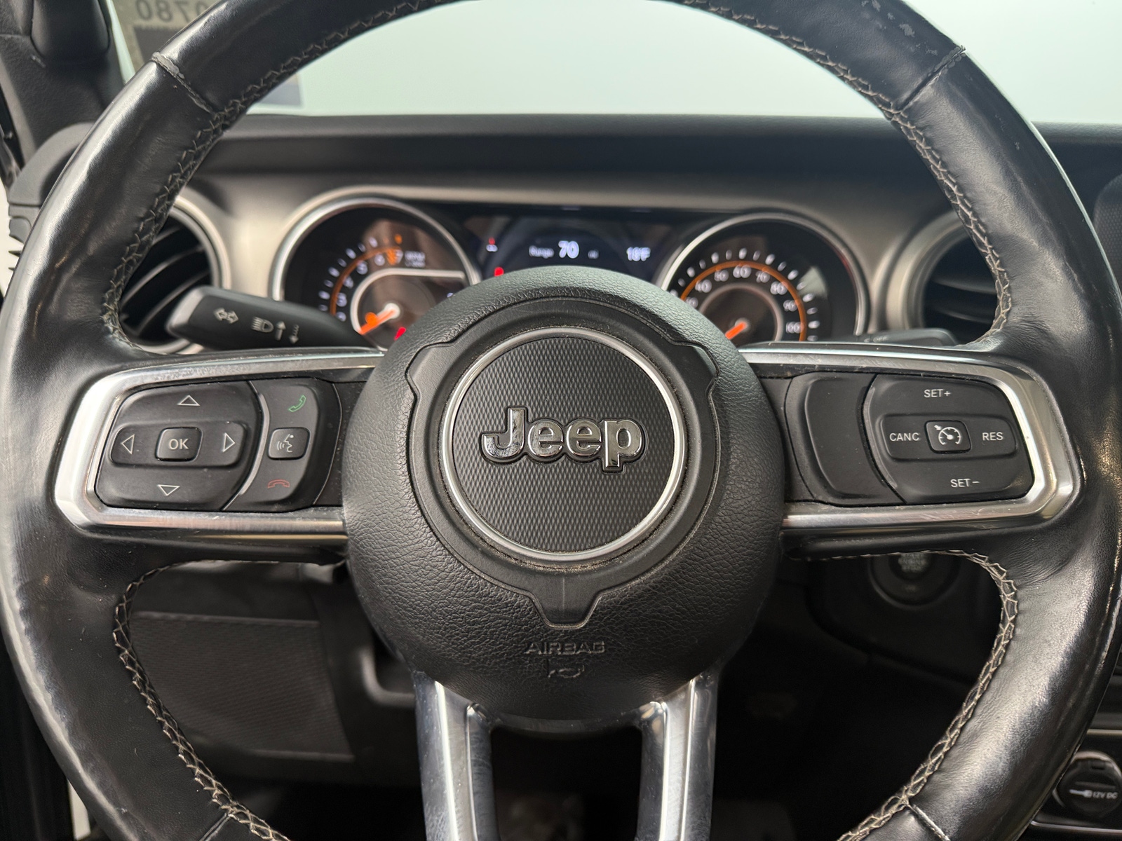 Thumbnail: 2020 Jeep Gladiator - 5