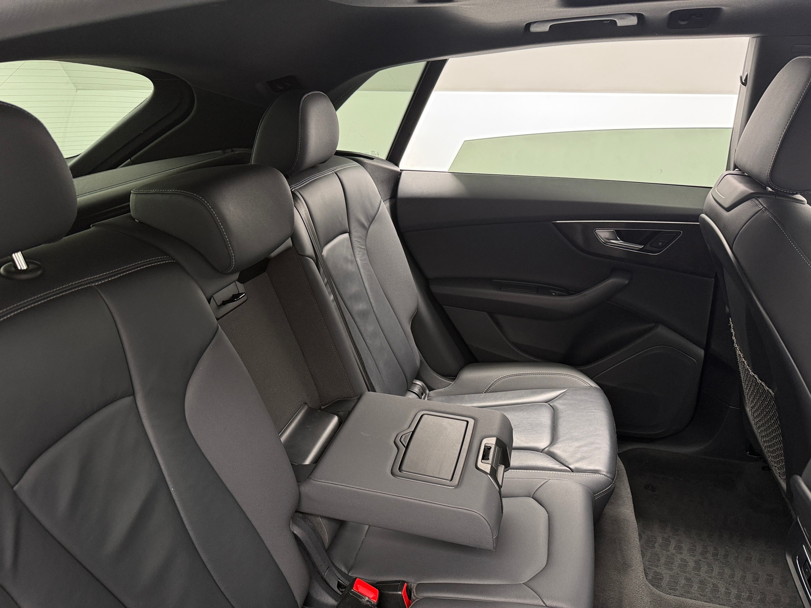 Thumbnail: 2019 Audi Q8 - 5