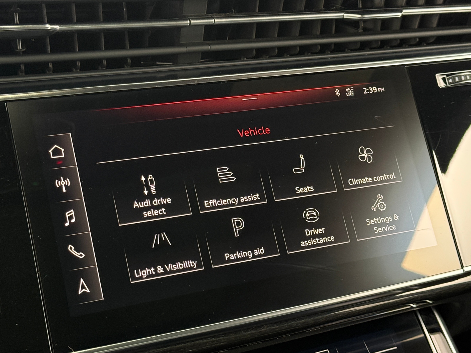 Thumbnail: 2019 Audi Q8 - 3