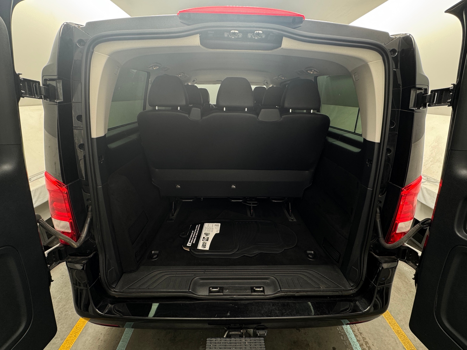 Thumbnail: 2018 Mercedes-Benz Metris - 7