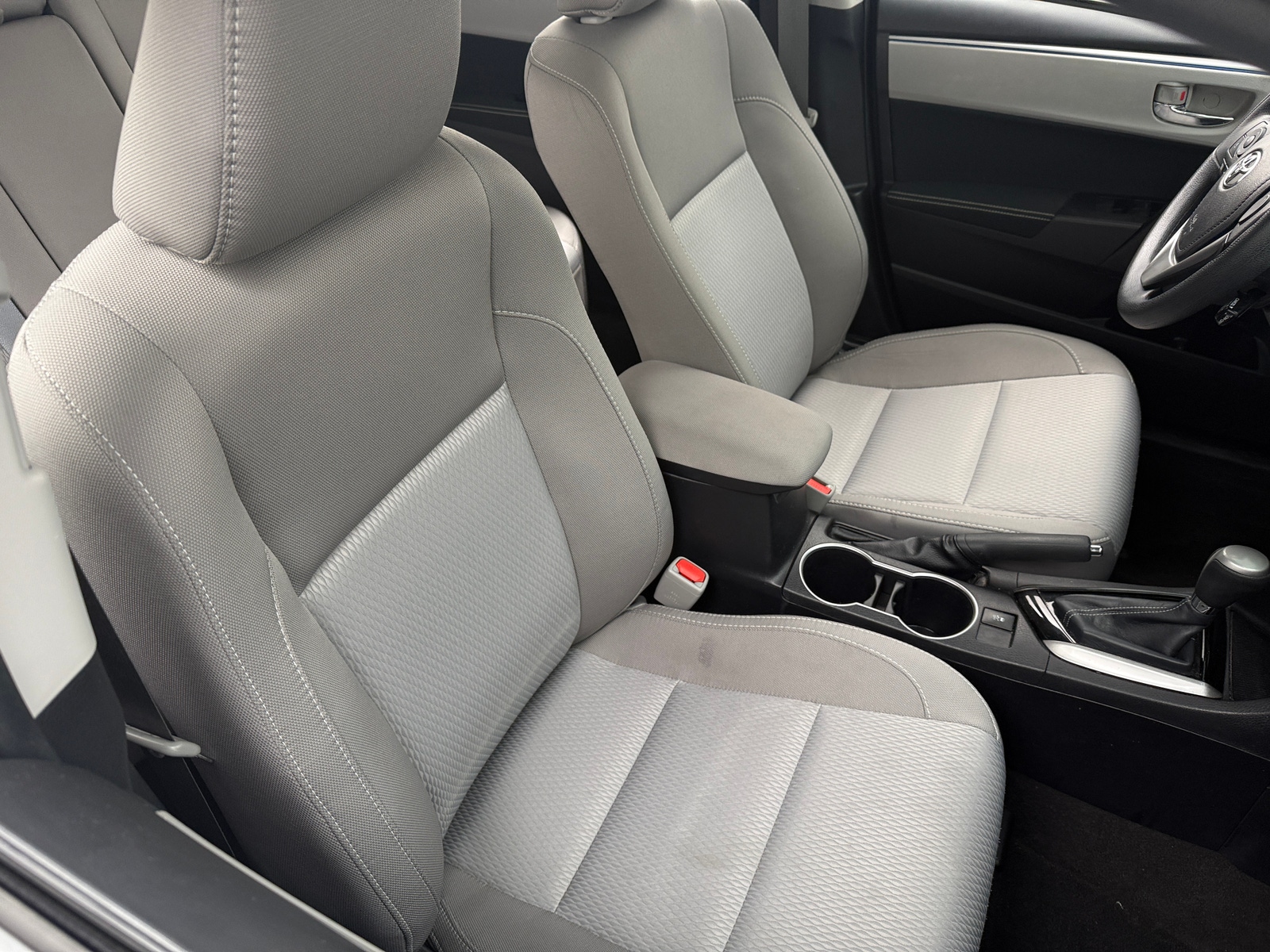 Thumbnail: 2016 Toyota Corolla - 2