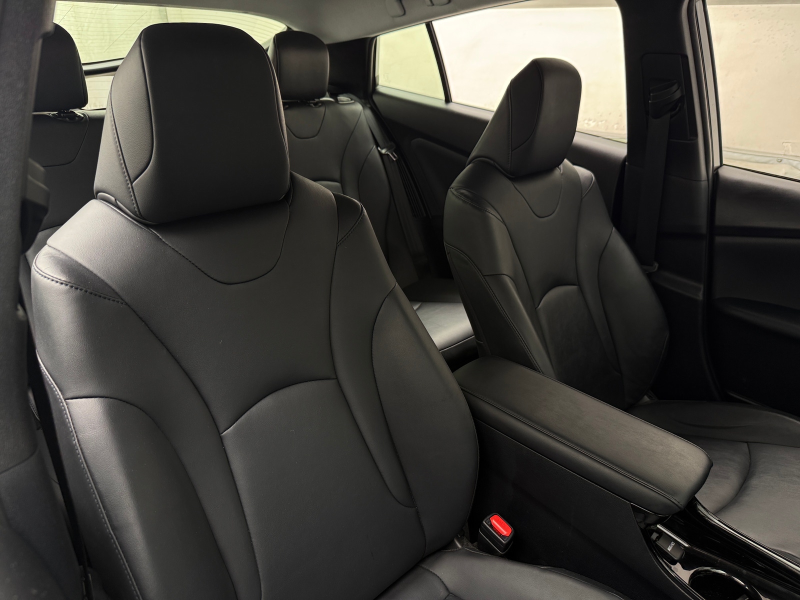 Thumbnail: 2017 Toyota Prius Prime - 2