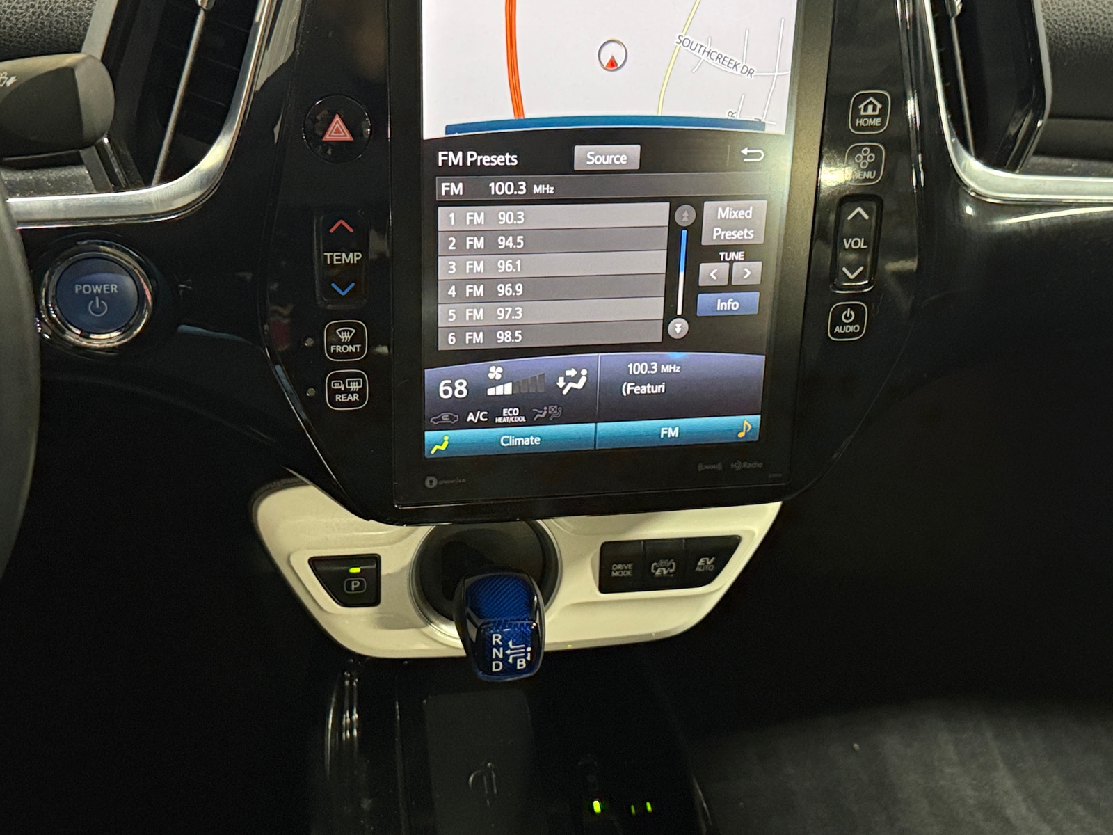 Thumbnail: 2017 Toyota Prius Prime - 4