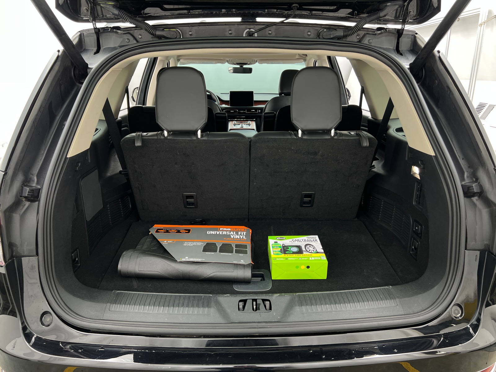 Thumbnail: 2024 Lincoln Aviator - 6