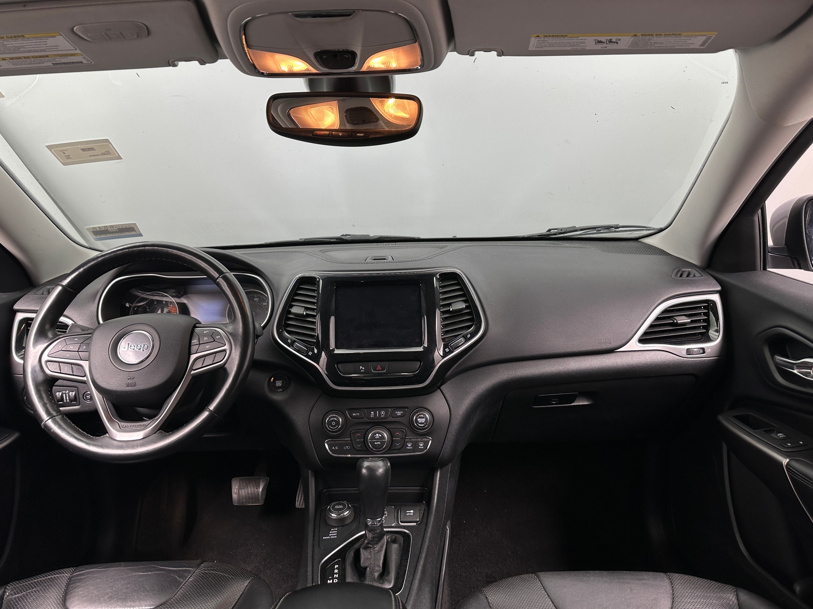 Thumbnail: 2019 Jeep Cherokee - 2