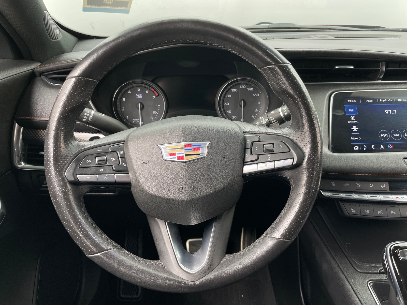 Thumbnail: 2021 Cadillac XT4 - 4