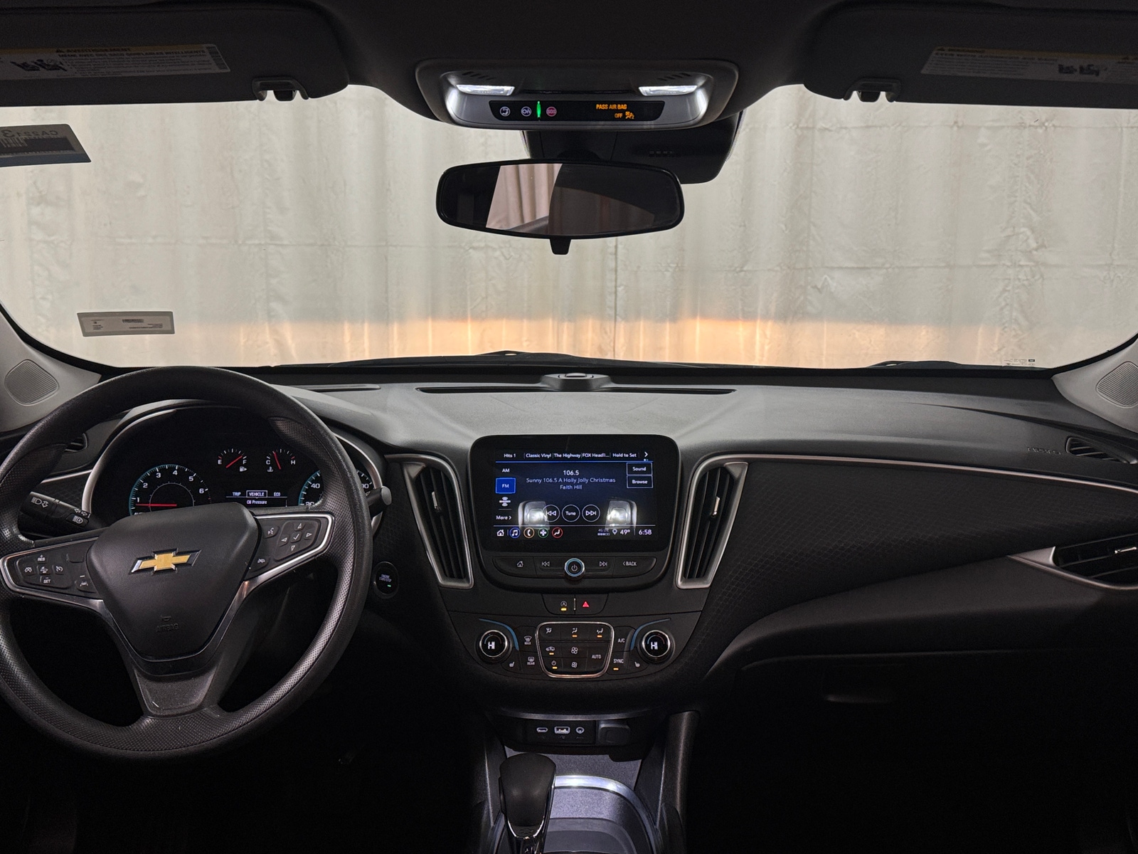 Thumbnail: 2024 Chevrolet Malibu - 3