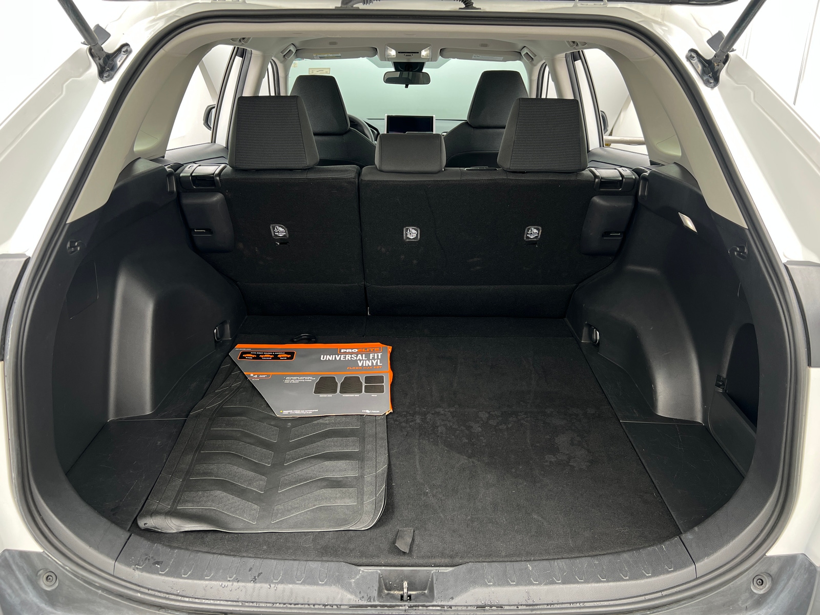 Thumbnail: 2024 Toyota RAV4 - 7