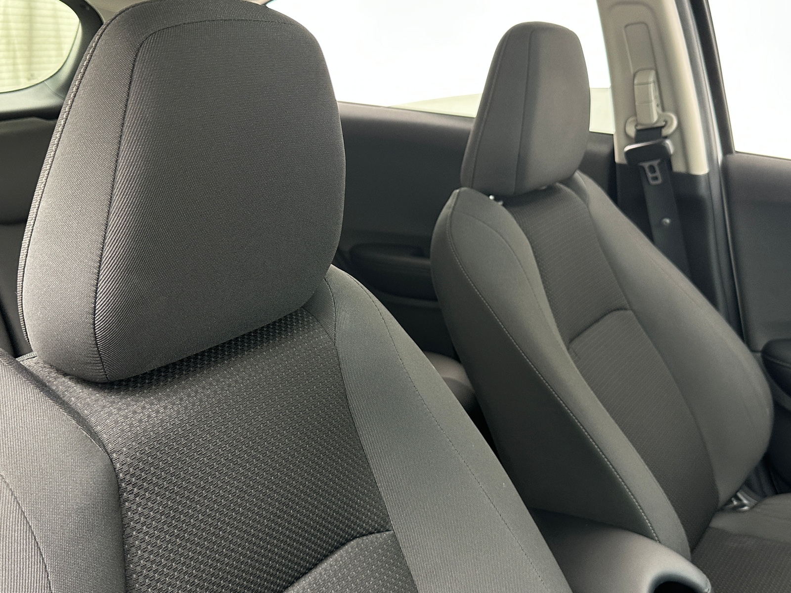 Thumbnail: 2022 Honda HR-V - 2