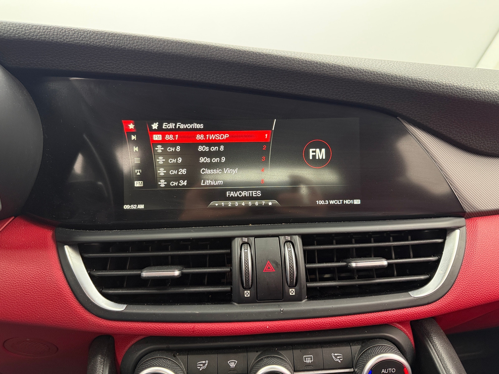 Thumbnail: 2019 Alfa Romeo Giulia - 2