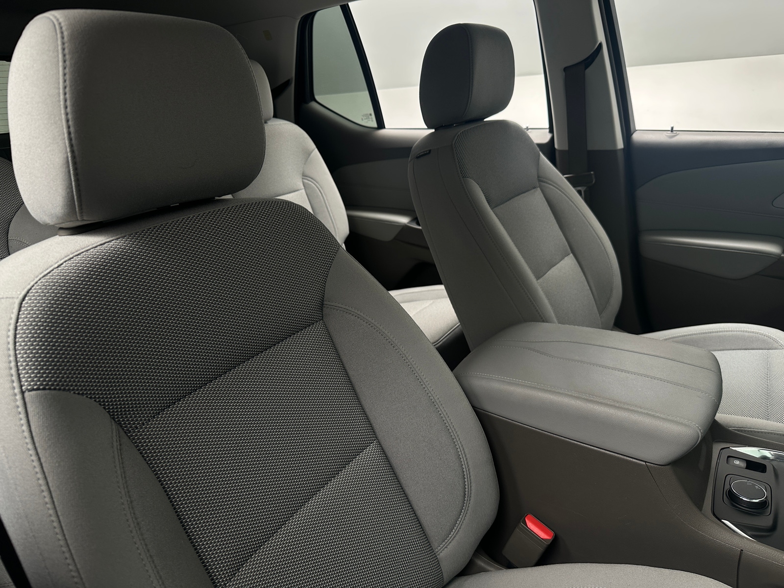 Thumbnail: 2021 Chevrolet Traverse - 2