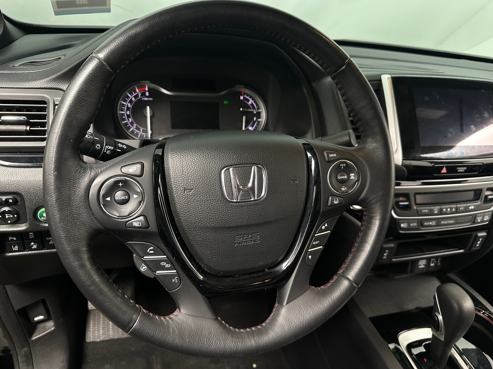 Thumbnail: 2017 Honda Ridgeline - 4