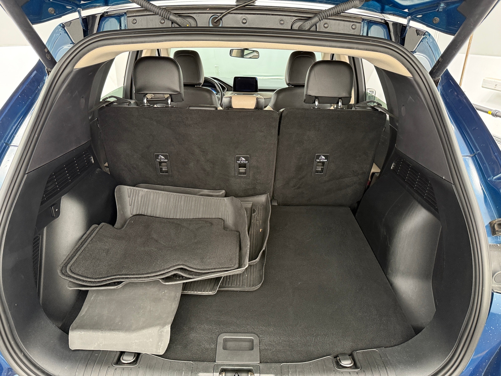 Thumbnail: 2020 Ford Escape - 6