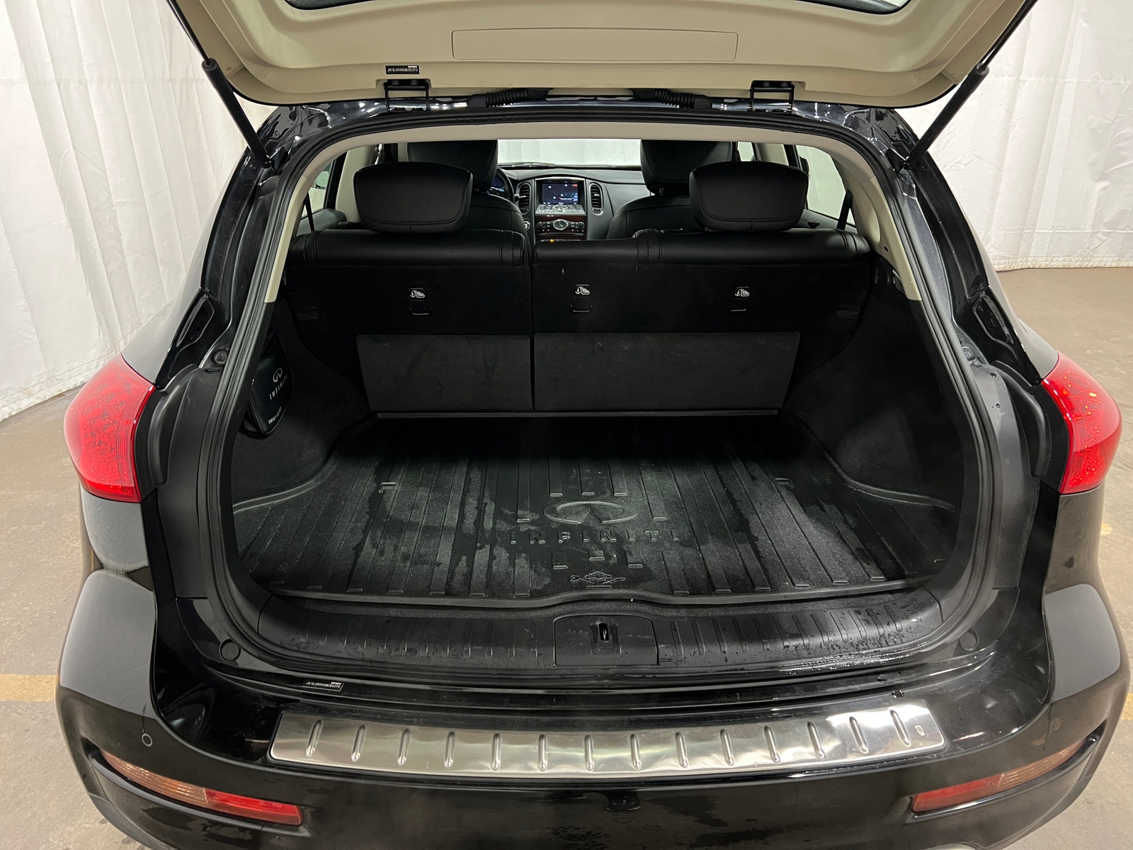 Thumbnail: 2016 INFINITI QX50 - 6