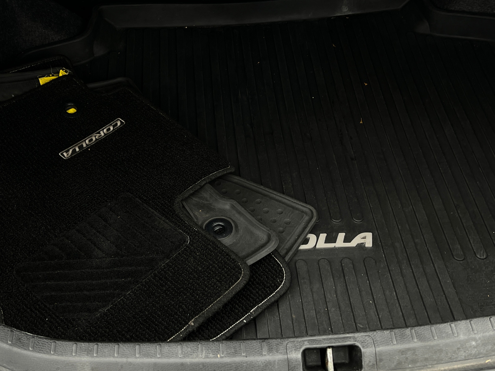 Thumbnail: 2014 Toyota Corolla - 7