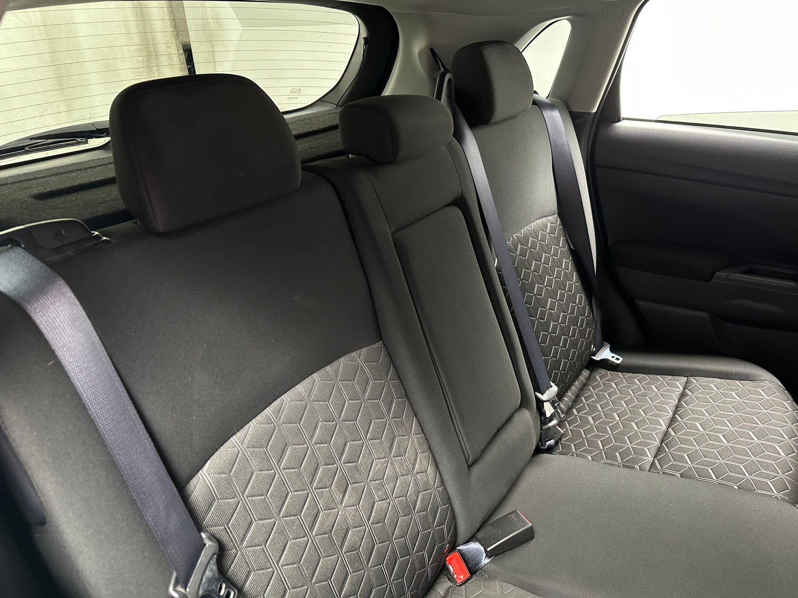 Thumbnail: 2022 Mitsubishi Outlander Sport - 6