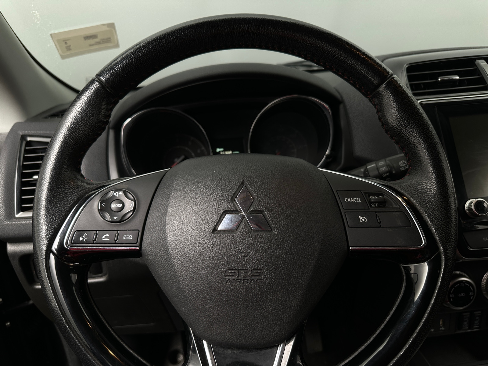 Thumbnail: 2022 Mitsubishi Outlander Sport - 5