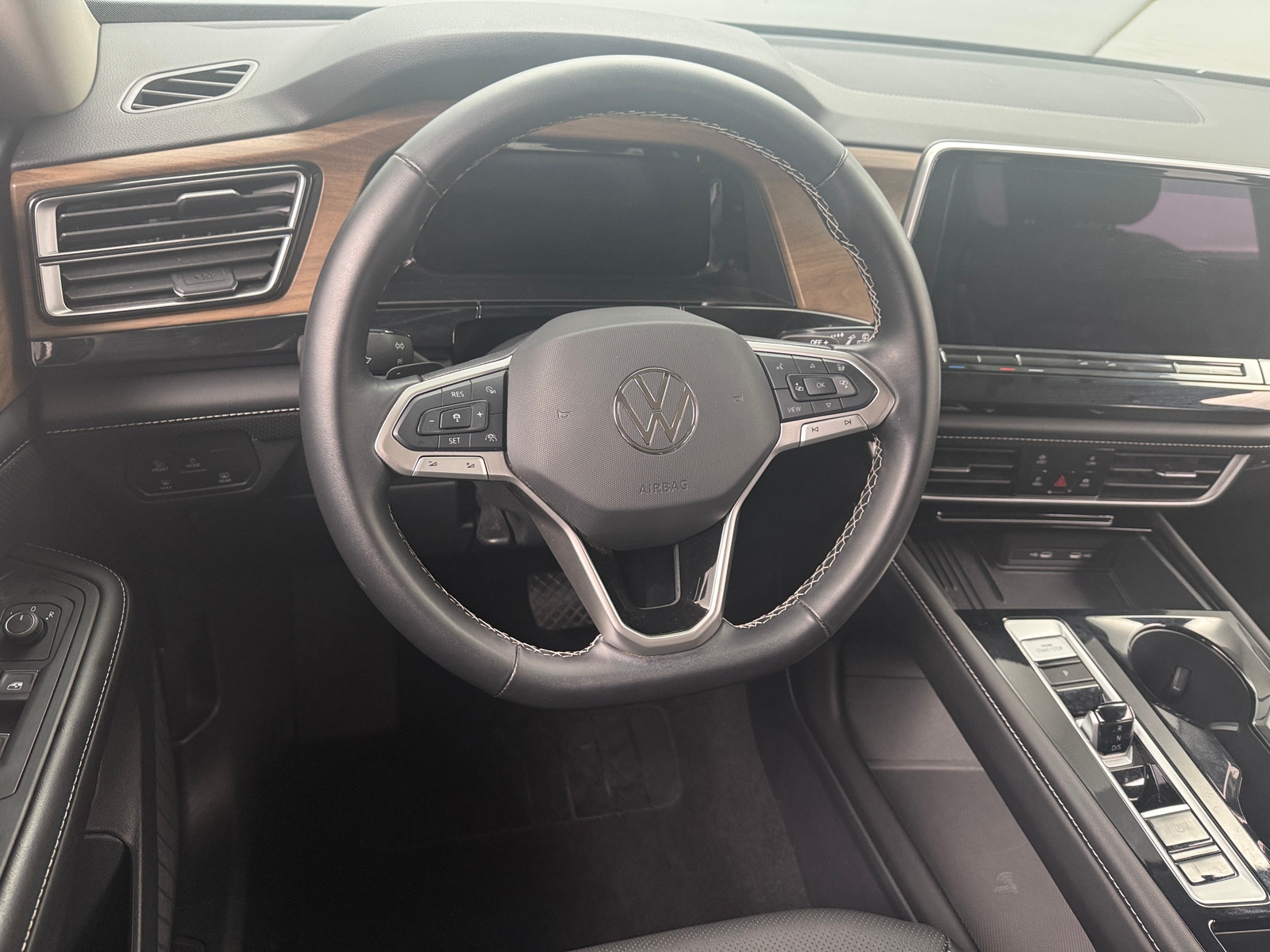 Thumbnail: 2025 Volkswagen Atlas - 5