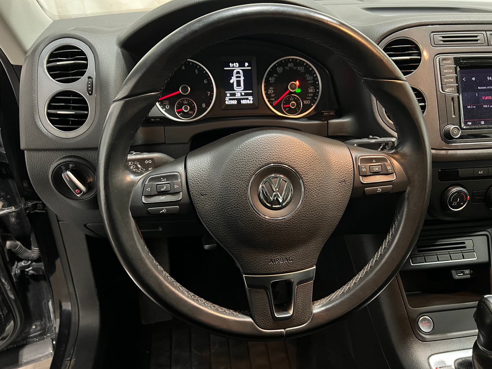 Thumbnail: 2018 Volkswagen Tiguan - 5