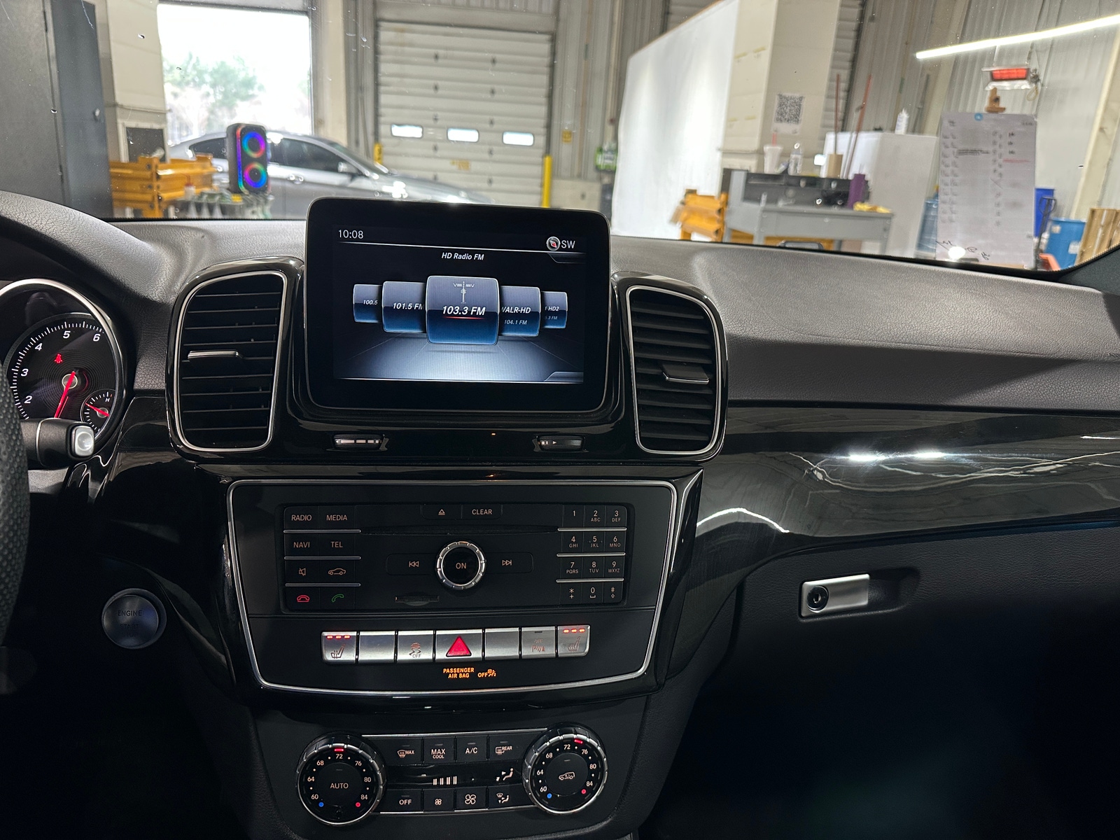 Thumbnail: 2018 Mercedes-Benz GLE - 3