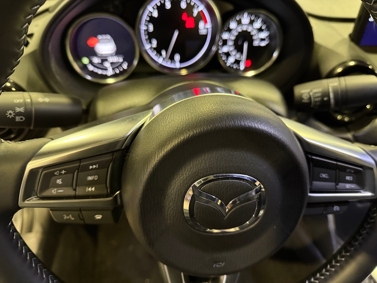 Thumbnail: 2024 Mazda MX-5 Miata - 5