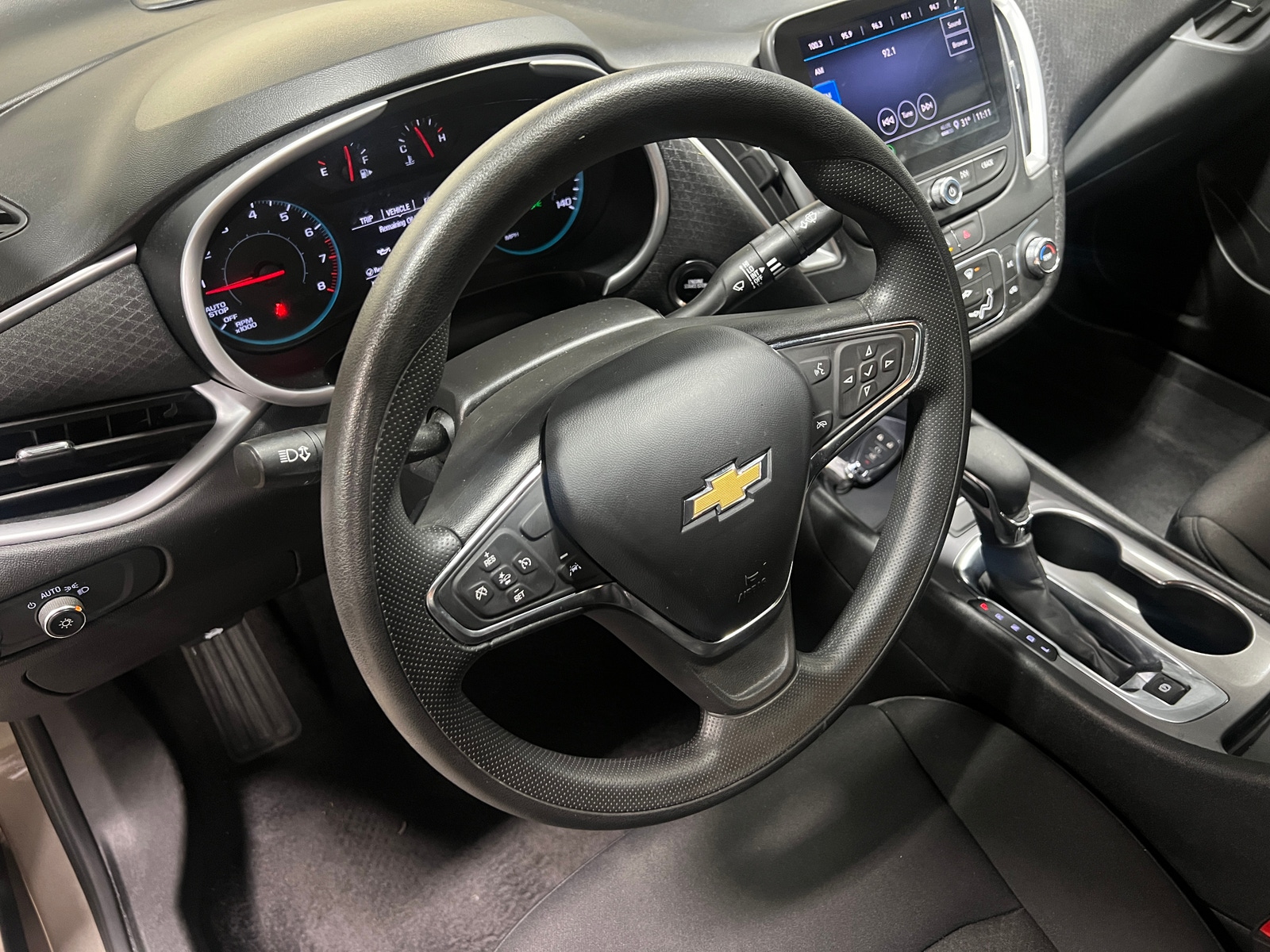 Thumbnail: 2023 Chevrolet Malibu - 5