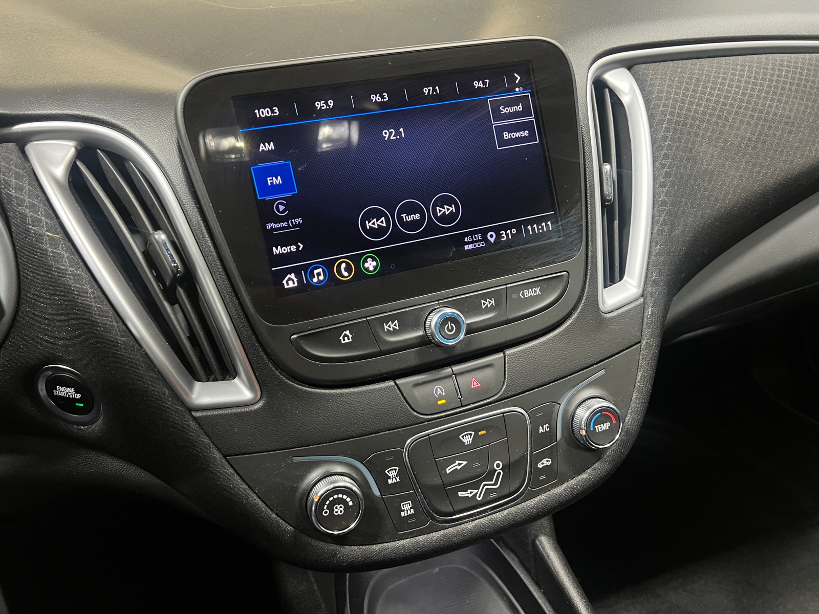 Thumbnail: 2023 Chevrolet Malibu - 4