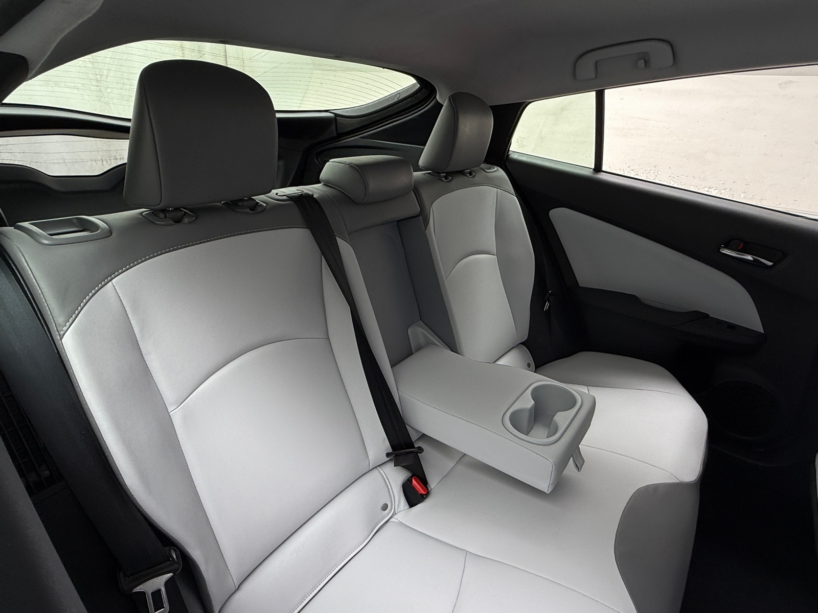 Thumbnail: 2022 Toyota Prius Prime - 6